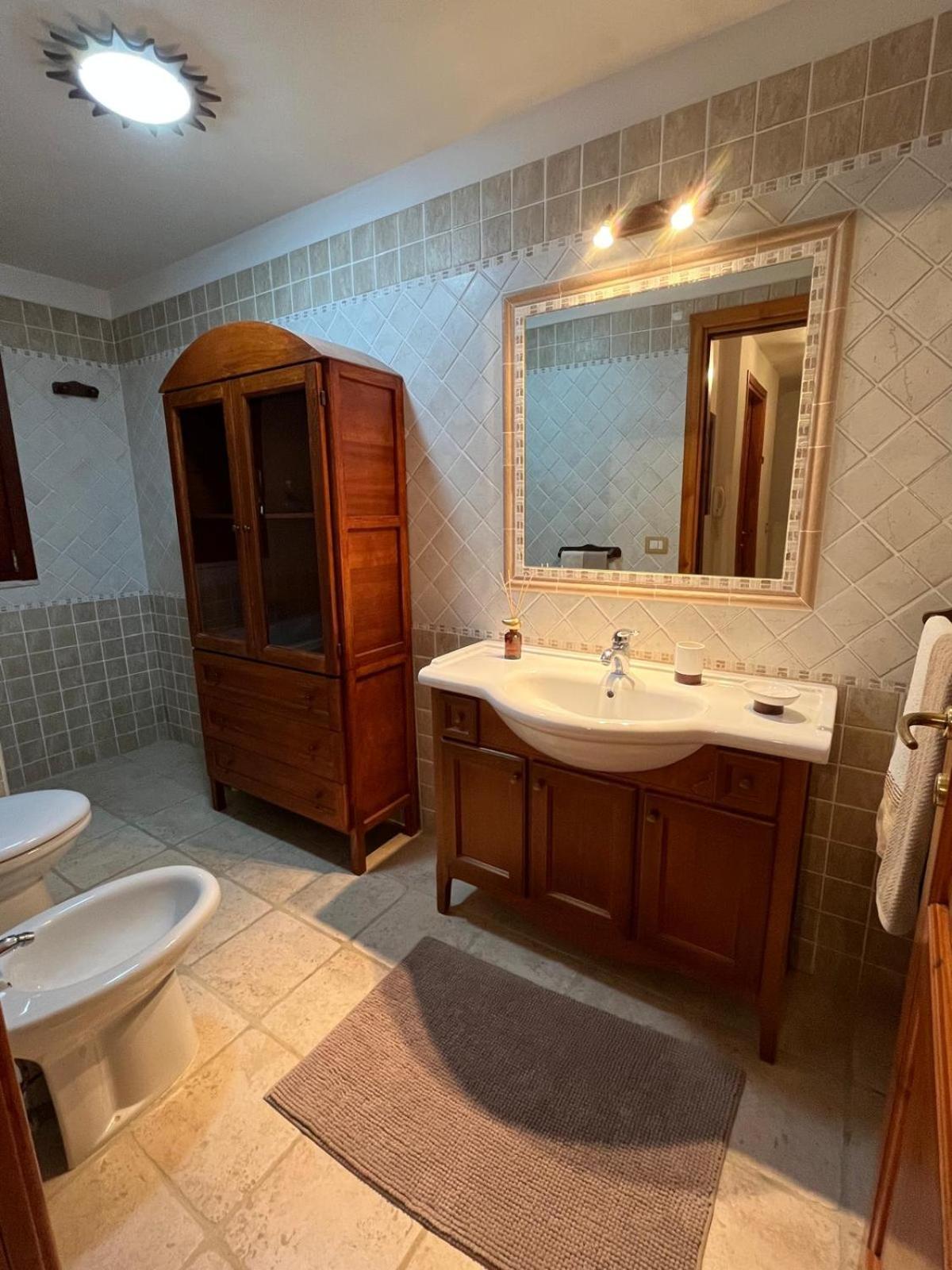 Villa Vittoria With Private Heated Swimming Pool Complete With Hidromassage For Exclusive Use , Sea View, 150 Meters From The Beach Torre delle Stelle Exterior foto