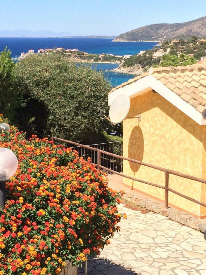 Villa Vittoria With Private Heated Swimming Pool Complete With Hidromassage For Exclusive Use , Sea View, 150 Meters From The Beach Torre delle Stelle Exterior foto